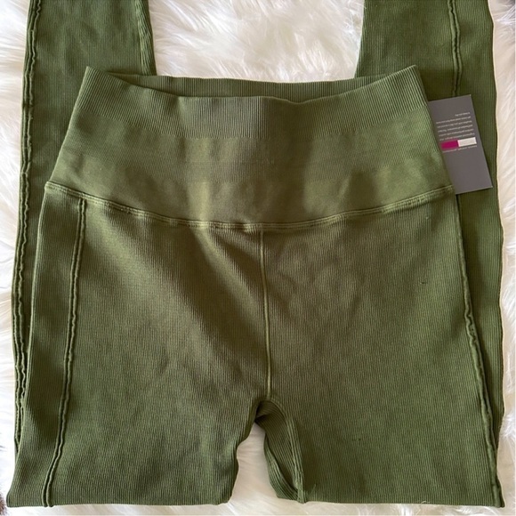 NWT NUX For The Frill High Rise Ribbed 7/8 Leggings Olive Green Size M/L NEW!! - Picture 12 of 14